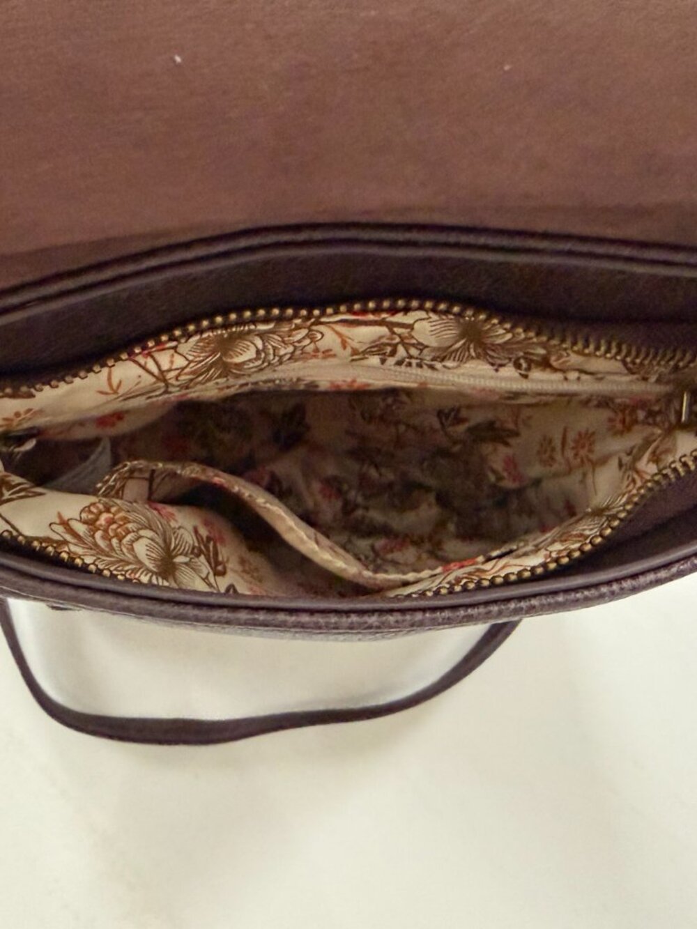 Tommy Hilfiger Navy Blue & Brown Crossbody Bag Gold Logo Crossbody Purse - Picture 11 of 13